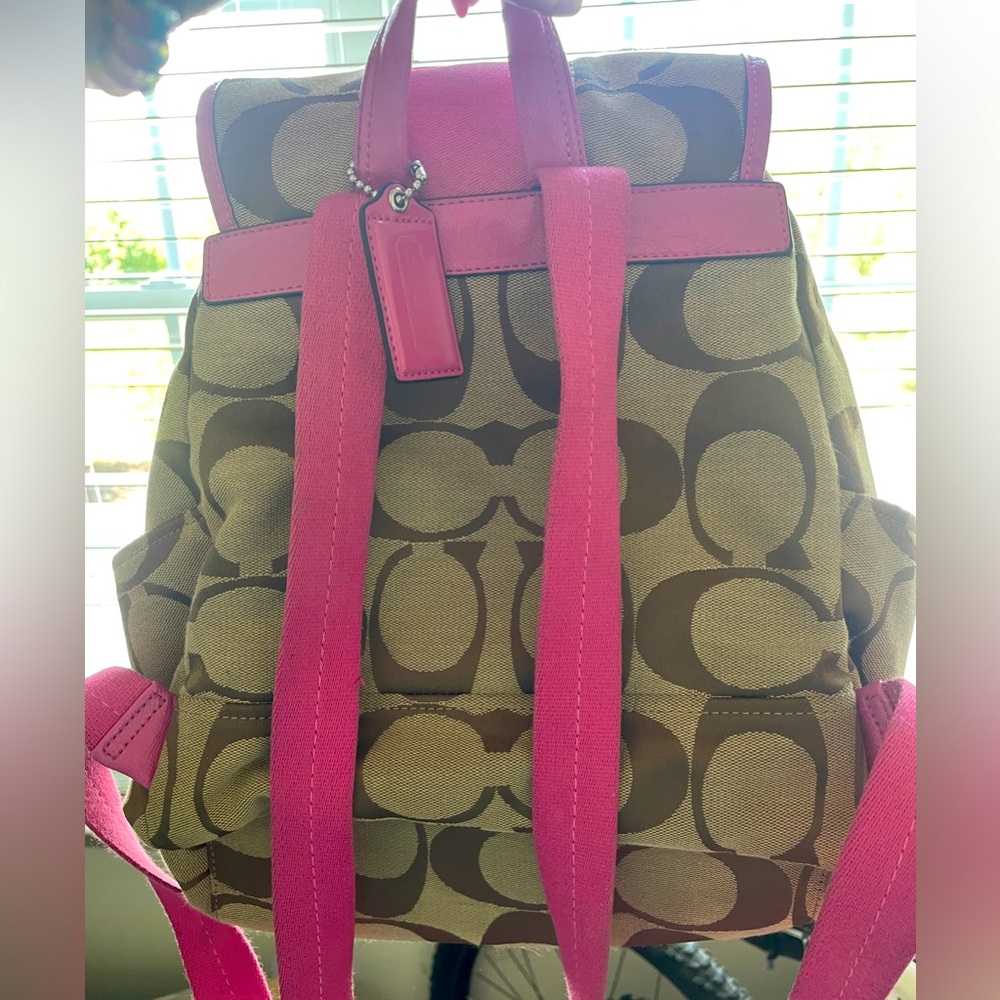 Coach. Backpack - Picture 3 of 3